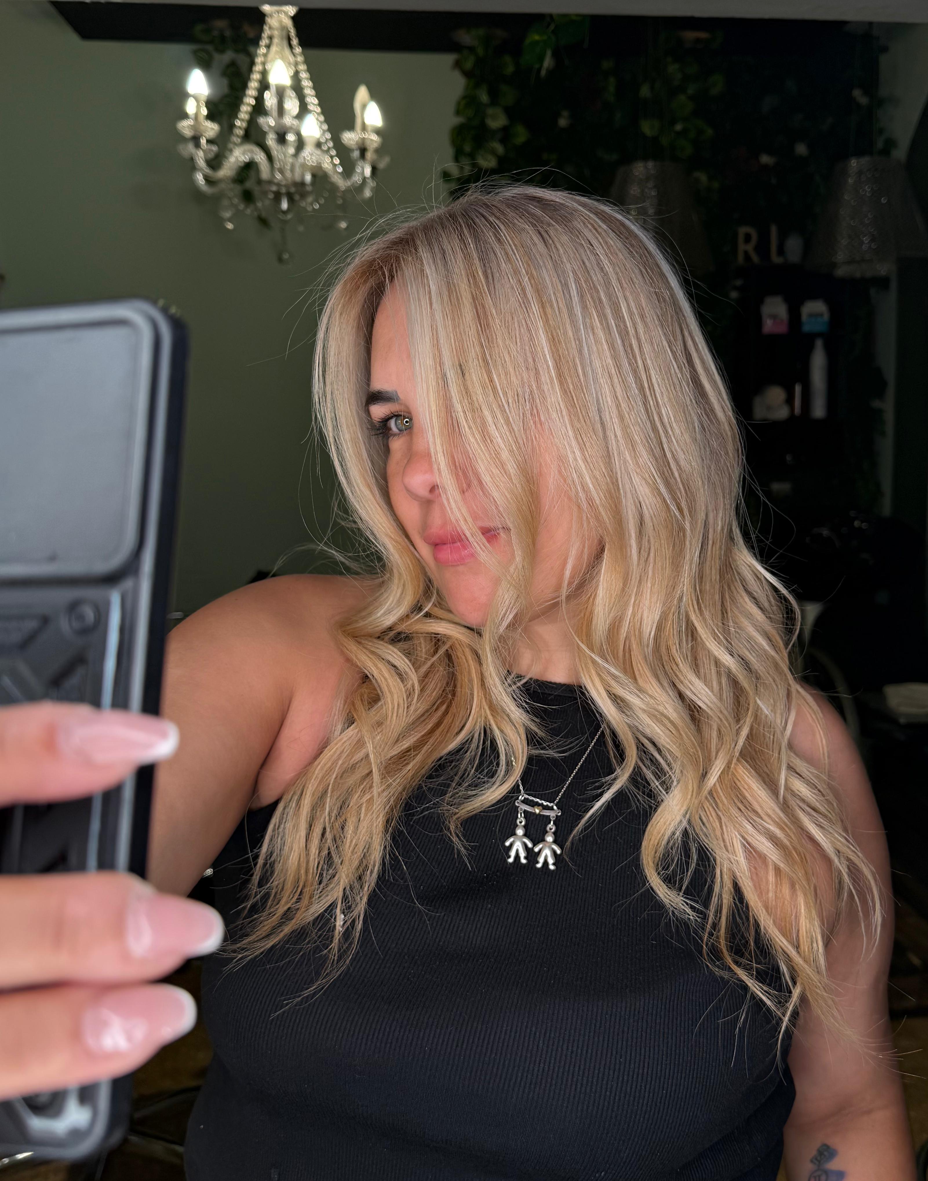 Interior del estudio de belleza Irene Falcón Studio en Corrientes